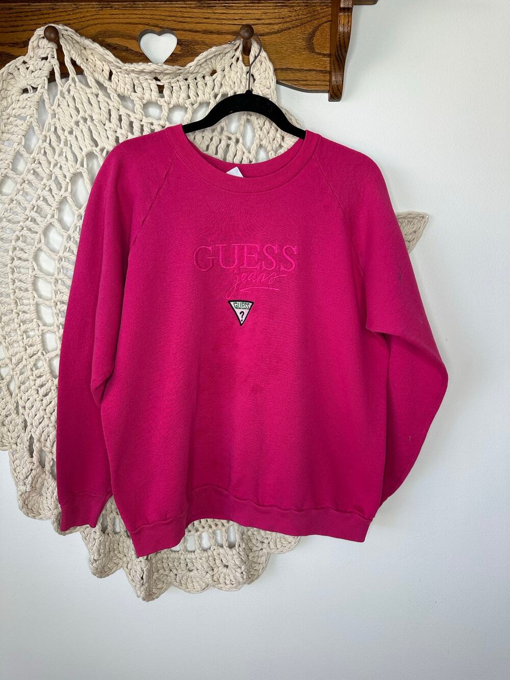 Guess Vintage 90s Bright Pink Logo Sweatshirt Size Medium